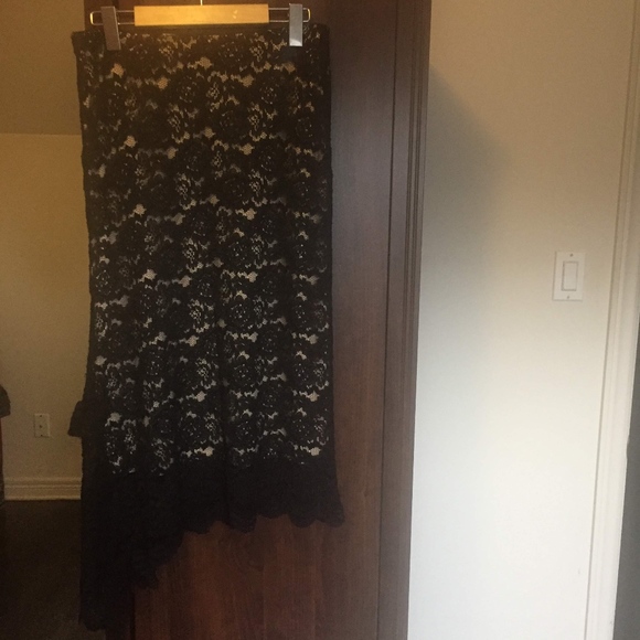 Spanish Style Skirt - Picture 1 of 1